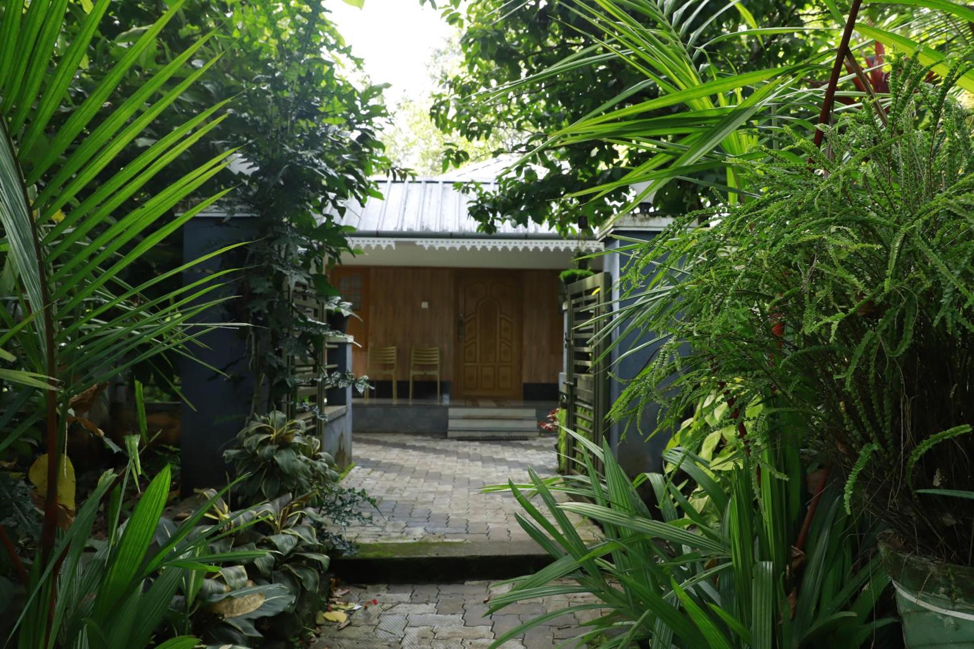 Nature Villa Anachal Exterior photo